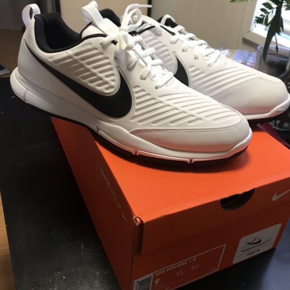 White Nike golf explorer 2 shoes